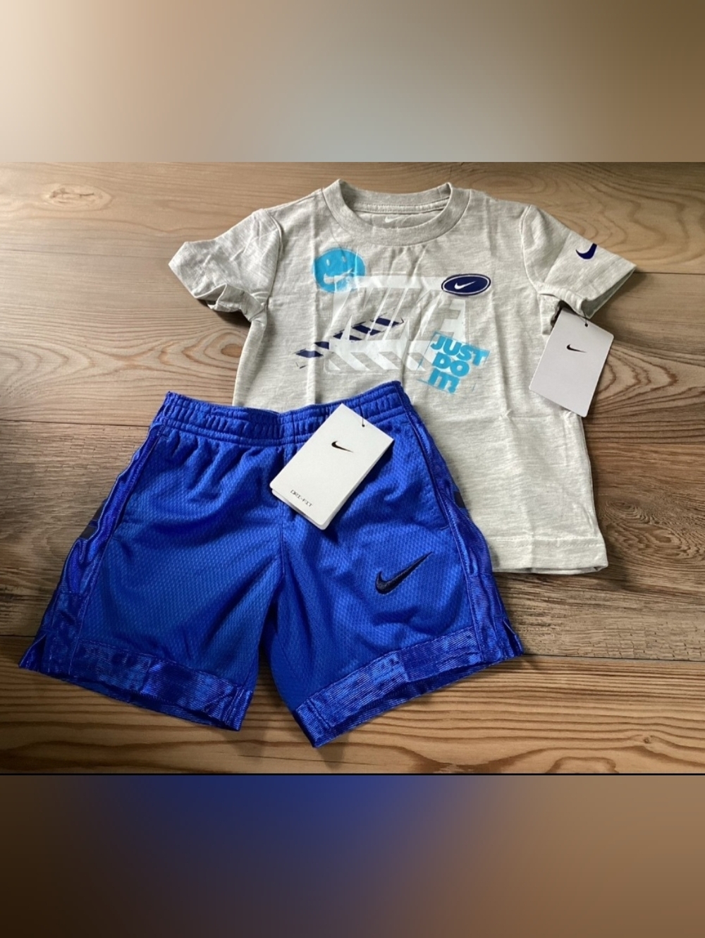 Nike Toddler Tee & Shorts Set in Heather Gray and Royal Blue Size 2T